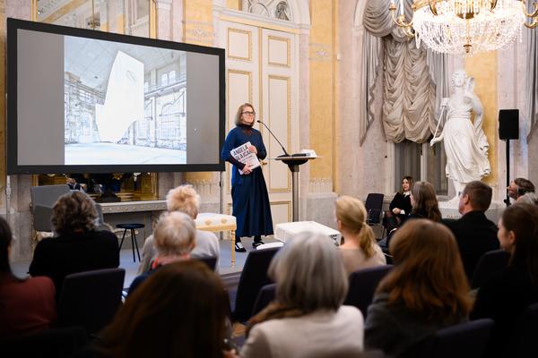 15 Minutes - Faszination Papier: Glajcar, Pressl, Fink (Albertina, 18.02.2026) Foto: eSeL.at - Joanna Pianka