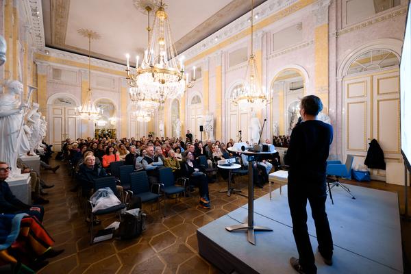 15 Minutes - Faszination Papier: Glajcar, Pressl, Fink (Albertina, 18.02.2026) Foto: eSeL.at - Joanna Pianka