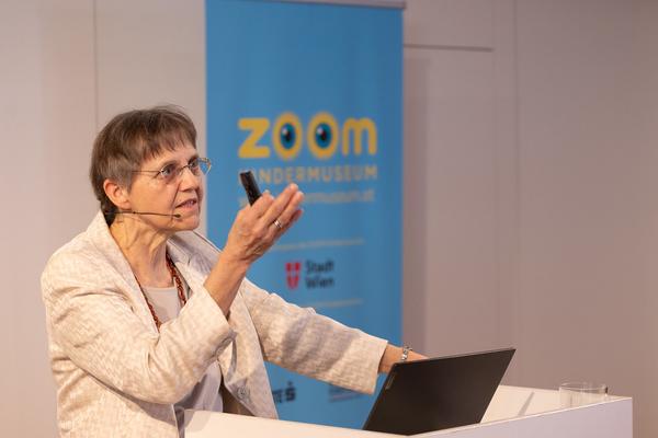 93. Kindervorlesung: Verena Winiwarter "Wiener Donau-Geschichten" (Zoom Kindermuseum, 15.3.2026) Foto: eSeL.at - Lorenz Seidler