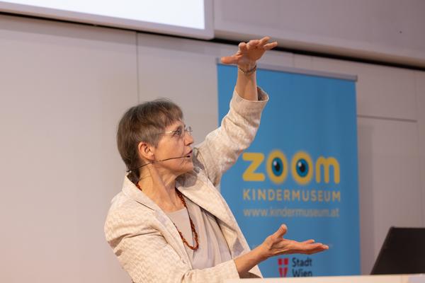 93. Kindervorlesung: Verena Winiwarter "Wiener Donau-Geschichten" (Zoom Kindermuseum, 15.3.2026) Foto: eSeL.at - Lorenz Seidler