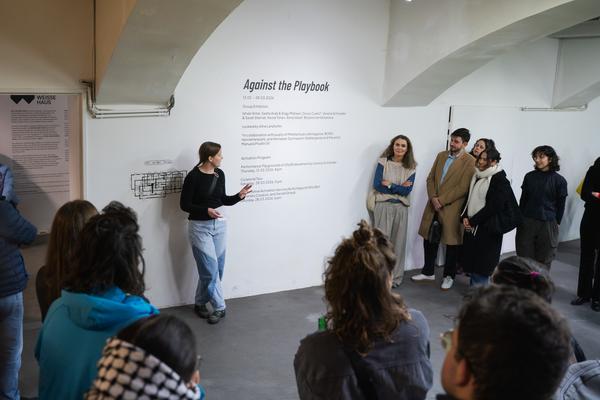 Against the Playbook (das weisse haus, 12.02.2026) Foto: eSeL.at - Sarah Tasha