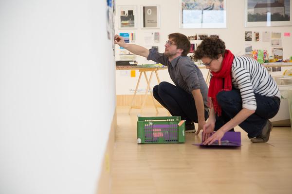 Essl Museum: Die Sammlung eSeL - Aufbau (4.4. - 4.5.2016) http://www.essl.museum/sammlungesel | Foto: http://eSeL.at - Akbar Muratov Foto: esel@esel.at
