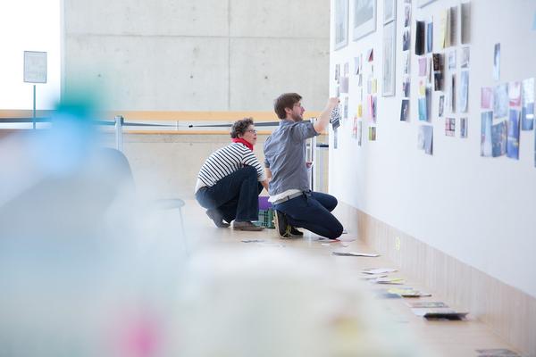 Essl Museum: Die Sammlung eSeL - Aufbau (4.4. - 4.5.2016) http://www.essl.museum/sammlungesel | Foto: http://eSeL.at - Akbar Muratov Foto: esel@esel.at
