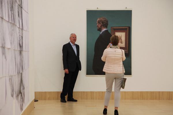 Essl Museum: Die Sammlung eSeL - Laborpraxis (4.4. - 4.5.2016) http://www.essl.museum/sammlungesel | Foto: http://eSeL.at - Akbar Muratov Foto: Photographer: eSeL (Lorenz Seidl