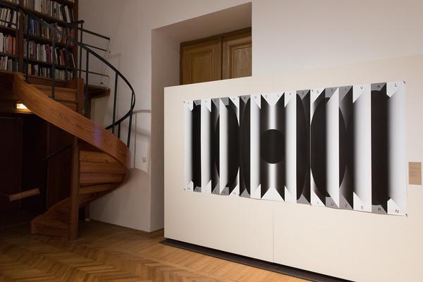 MAK: Die 100 Beste Plakate 2016 - Deutschland Österreich Schweiz(18.10.2017 – 25.02.2018) https://esel.at/termin/92788 | Foto: eSeL Foto: eSeL.at - Lorenz Seidler