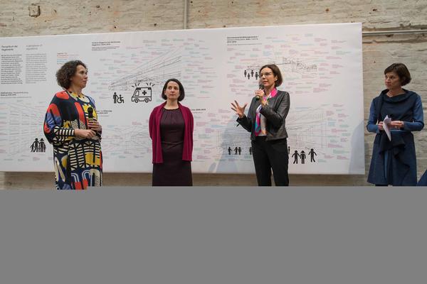 AzW Architekturzentrum Wien: Form folgt Paragraph (23.11.2017 - 4.4.2018, Eröffnung) https://www.azw.at/de/termin/form-folgt-paragraph | Foto: eSeL Foto: eSeL.at - Lorenz Seidler