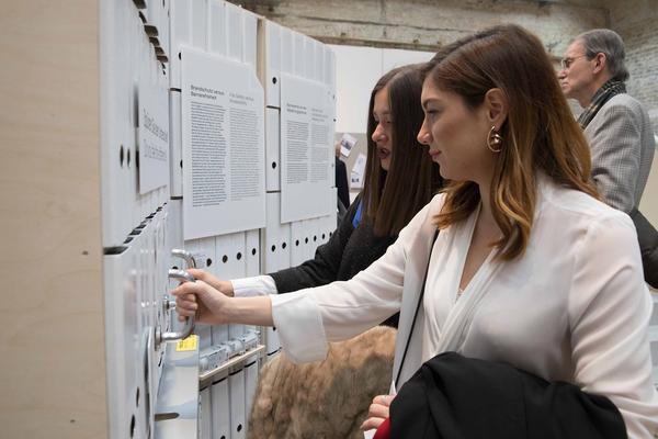 AzW Architekturzentrum Wien: Form folgt Paragraph (23.11.2017 - 4.4.2018, Eröffnung) https://www.azw.at/de/termin/form-folgt-paragraph | Foto: eSeL Foto: eSeL.at - Lorenz Seidler