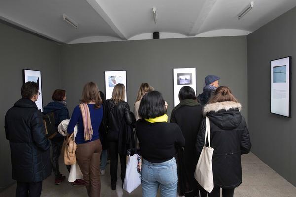 Secession: Olga Chernysheva - Chandeliers in the Forest (17.11.2017 – 28.1.2018, Eröffnung) https://www.secession.at/exhibition/olga-chernysheva/ | Foto: eSeL Foto: eSeL.at - Lorenz Seidler