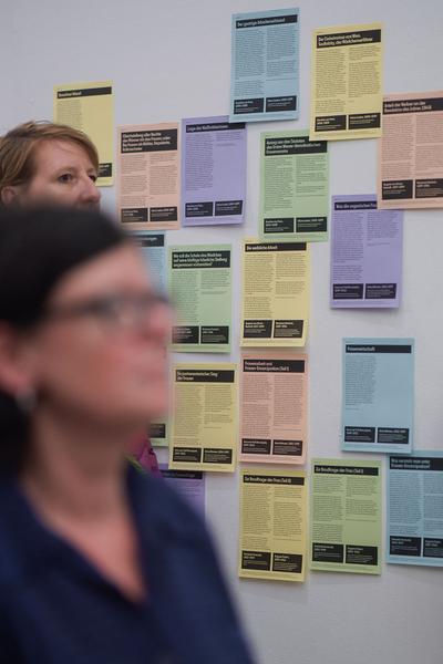 Kunst im öffentlichen Raum Niederösterreich: 100 Jahre Frauenwahlrecht (Präsentation: ) http://www.publicart.at/de/projekte/kuratiert/2018100jahrefrauenwahlrecht | Foto: eSeL.at - Joanna Pianka Foto: eSeL.at - Lorenz Seidler
