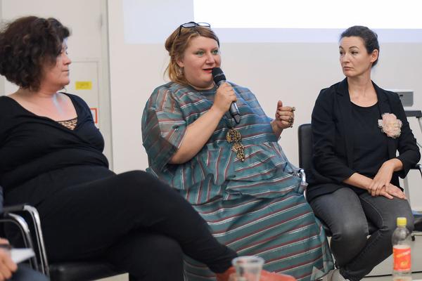 Kunst im öffentlichen Raum Niederösterreich: 100 Jahre Frauenwahlrecht (Präsentation: ) http://www.publicart.at/de/projekte/kuratiert/2018100jahrefrauenwahlrecht | Foto: eSeL.at - Joanna Pianka Foto: eSeL.at - Lorenz Seidler