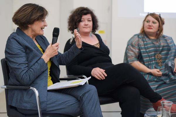 Kunst im öffentlichen Raum Niederösterreich: 100 Jahre Frauenwahlrecht (Präsentation: ) http://www.publicart.at/de/projekte/kuratiert/2018100jahrefrauenwahlrecht | Foto: eSeL.at - Joanna Pianka Foto: eSeL.at - Lorenz Seidler