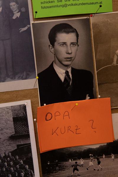Volkskundemuseum: Alle antreten - Es wird geknipst! People in Open Air & Geschichte/n finden (Ausstellungs-Erweiterung, 17.1. - 17.2.2019)  https://esel.at/termin/99771 | Foto: eSeL Foto: eSeL.at - Lorenz Seidler