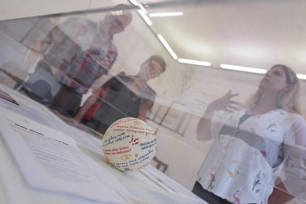 Volkskundemuseum: Kuratorinführung - „Am Anfang war ich sehr verliebt ...“ 40 Jahre Wiener Frauenhäuser (7.6.2018) https://www.volkskundemuseum.at/frauenhaeuser | Foto: eSeL.at - Joanna Pianka Foto: eSeL.at - Joanna Pianka