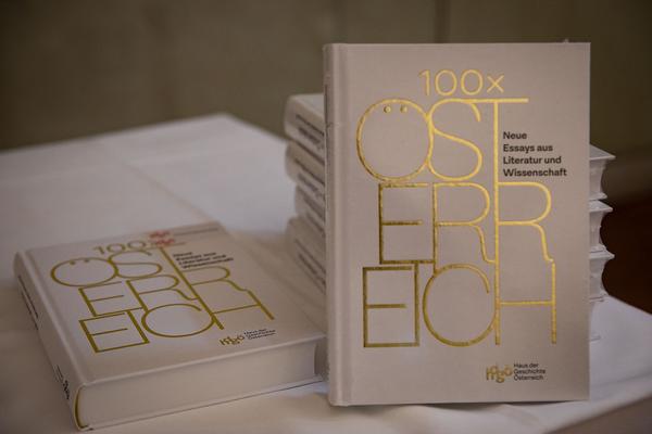 Haus der Geschichte Österreich: Buchpräsentation: 100x Österreich – Neue Essays aus Literatur und Wissenschaft (16.10.2018, Camineum der OeNB) xhttps://esel.cc/hdgoe_100xOE | Foto: eSeL Foto: eSeL.at - Lorenz Seidler