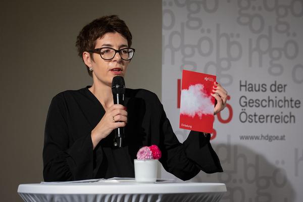 Haus der Geschichte Österreich: Buchpräsentation: 100x Österreich – Neue Essays aus Literatur und Wissenschaft (16.10.2018, Camineum der OeNB) xhttps://esel.cc/hdgoe_100xOE | Foto: eSeL Foto: eSeL.at - Lorenz Seidler