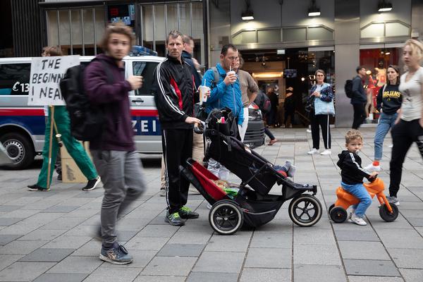 Was haben diese PLÄTZE schon gesehen?  Demonstrationen in Wien von 2018 - 2018 (14.6.2018) http://www.plaetze.at | Fotos: eSeL & MVD Foto: eSeL.at