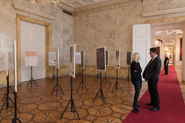 Hofburg: Die Gerechten - Aussstellng Gedenkakt anl. 80. Jahrestages des „Anschlusses“ (12.3.2018) https://www.volkskundemuseum.at/diegerechten |  Fotos: eSeL.at - Lorenz Seidler Foto: eSeL.at - Lorenz Seidler