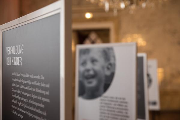 Hofburg: Die Gerechten - Aussstellng Gedenkakt anl. 80. Jahrestages des „Anschlusses“ (12.3.2018) https://www.volkskundemuseum.at/diegerechten |  Fotos: eSeL.at - Lorenz Seidler Foto: eSeL.at - Lorenz Seidler