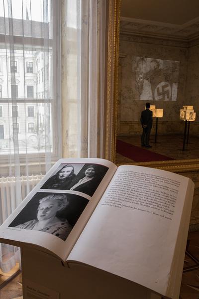 Hofburg: Die Gerechten - Aussstellng Gedenkakt anl. 80. Jahrestages des „Anschlusses“ (12.3.2018) https://www.volkskundemuseum.at/diegerechten |  Fotos: eSeL.at - Lorenz Seidler Foto: eSeL.at - Lorenz Seidler