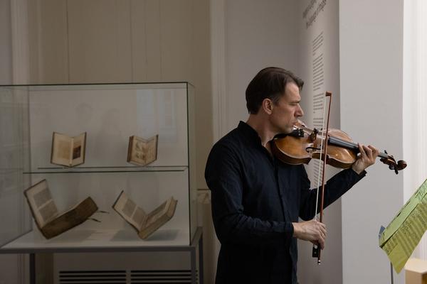 Dom Museum Wien: DOMerstagabend -  an_dacht ] WIEN Literaturprojekt (5.4.2018) http://www.dommuseum.at/de/besuch/?kid=56&a=d | Foto: eSeL Foto: eSeL.at - Lorenz Seidler
