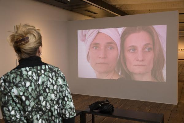 Kunst Haus Wien: Elina Brotherus - It´s not me, it´s a photograph (14.3. - 19.8.2018) https://esel.at/termin/94332 | Foto: eSeL Foto: eSeL.at - Lorenz Seidler