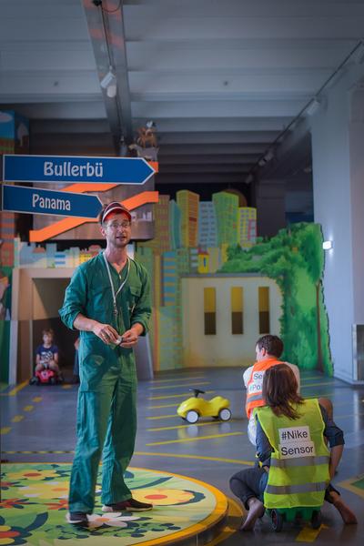 Technisches Museum Wien: eSeL - SuperSensorKart @ Love Me Sensor. Un/Tragbare Technologien (30.5.2018) https://www.technischesmuseum.at/event/love-me-sensor-abendveranstaltungen | Foto: eSeL - Joanna Pianka Foto: eSeL.at - Joanna Pianka