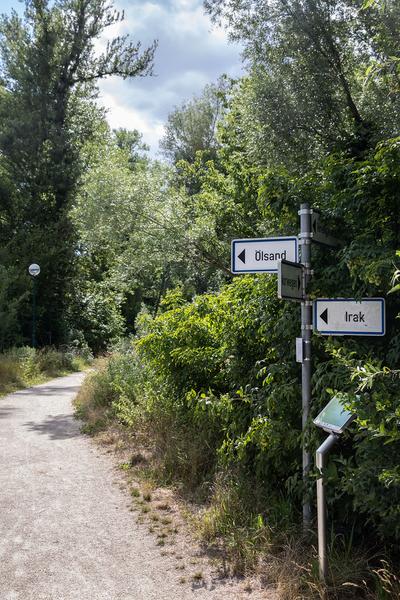 Green Art Tulln - Gartenkunstwerke im öffentlichen Raum: Nils Norman "From Gasoline to Sugar Beet" (Mai - September 2018) https://www.tulln.at/green-art/green-art-erleben/gartenkunstwerke/ Foto: eSeL.at - Lorenz Seidler