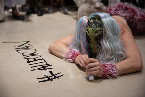 Kunstraum Niederösterreich: Otto Krause &  Milan Loviška - H13 performance "Furrious"  (6.9.2018) http://www.kunstraum.net/de/ausstellungen/61-h13-2018-otto-krause-und-milan-loviska | Foto: eSeL Foto: eSeL.at - Lorenz Seidler