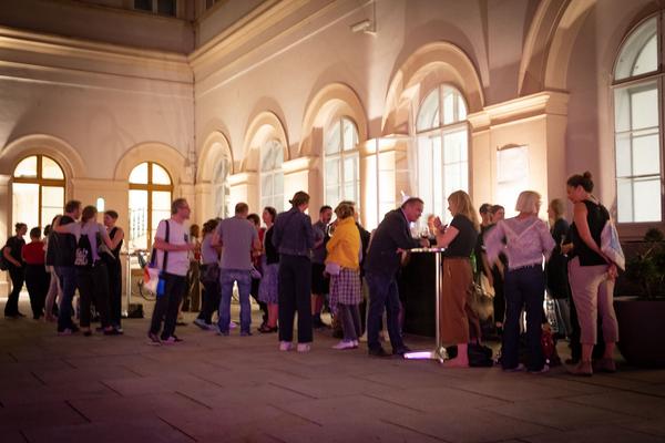 Kunstraum Niederösterreich: H13 Performance Award 2018 - DJane: Joie de Fille (6.9.2018) http://www.kunstraum.net/de/ausstellungen/61-h13-2018-otto-krause-und-milan-loviska | Foto: eSeL Foto: eSeL.at - Lorenz Seidler