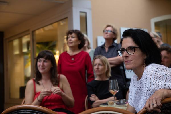 Ins Freie Festival: Eröffnung „Ins Freie“ (21.6. - 23.6.2018, Klagenfurt) & Veronika Dirnhofer „Wir alle hoffen auf dieses Meer und dieses Land“ & „FreundInnen reisen gemeinsam“ (22.6. – 7.7.2018, Galerie 3) http://www.galerie3.com/archiv/ins-freie-2018/ | Foto: eSeL Foto: eSeL.at - Lorenz Seidler