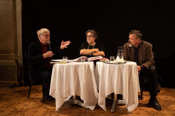 Gemäldegalerie @ Theatermuseum: Maxim Kantor im Gespräch mit Eva Blimlinger und Wolfgang Kos (21.11.2018) https://2018.viennaartweek.at/de/program/talk-maxim-kantor-eva-blimlinger-und-wolfgang-kos | Foto: eSeL Foto: eSeL.at - Lorenz Seidler
