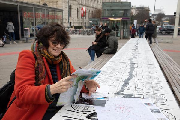KOER: Françoise Schein - "Wiener Bankett der Menschenrechte und ihre HüterInnen" (Mariahilfer Straße / MQ, 24.11.2018) https://esel.cc/KOER_FrancoiseSchein | Foto: eSeL Foto: eSeL.at - Lorenz Seidler