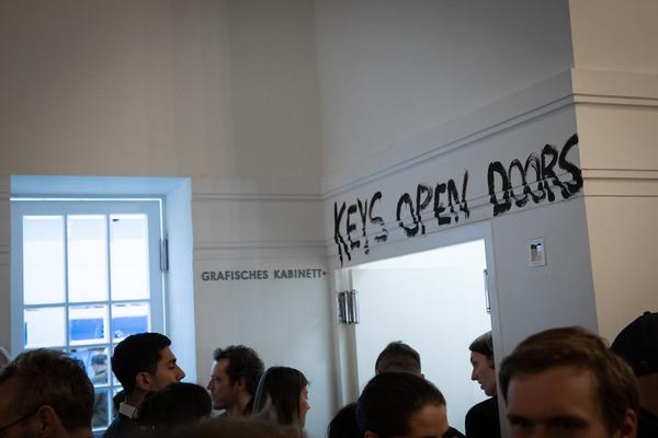 Secession: Kris Lemsalu - Keys Open Doors
(16.11.2018 - 20.1.2019) https://www.secession.at/exhibition/kris-lemsalu | Foto: eSeL Foto: eSeL.at - Lorenz Seidler