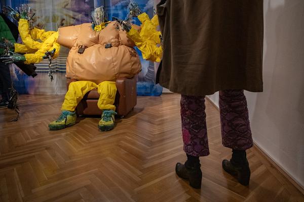 Secession: Kris Lemsalu - Keys Open Doors(16.11.2018 - 20.1.2019) https://www.secession.at/exhibition/kris-lemsalu | Foto: eSeL Foto: eSeL.at - Lorenz Seidler
