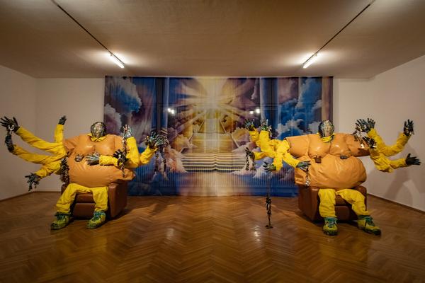 Secession: Kris Lemsalu - Keys Open Doors(16.11.2018 - 20.1.2019) https://www.secession.at/exhibition/kris-lemsalu | Foto: eSeL Foto: eSeL.at - Lorenz Seidler