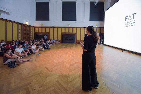 Technisches Museum Wien: Love Me Sensor. Un/Tragbare Technologien (29.5.2018) https://www.technischesmuseum.at/event/love-me-sensor-abendveranstaltungen | Foto: eSeL - Joanna Pianka Foto: eSeL.at - Joanna Pianka