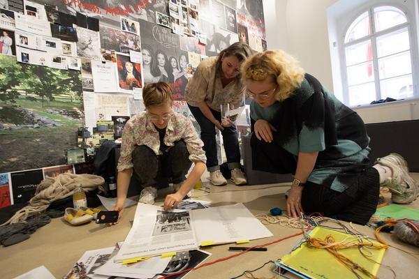 Kunstraum Niederösterreich: Magic Gathering - Performance-Workshop (13.4.2018) http://www.kunstraum.net/de/ausstellungen/54-magic-gathering | Foto: eSeL Foto: eSeL.at - Lorenz Seidler