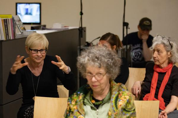 Kunstraum Niederösterreich: Magic Gathering - Diskussion (13.4.2018) http://www.kunstraum.net/de/ausstellungen/54-magic-gathering | Foto: eSeL Foto: eSeL.at - Lorenz Seidler