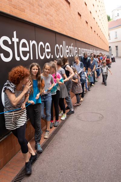 MQ SommerÖffnung - Arealführung / Q21 (17.5.2018) http://mqw.at/sommer | Foto: eSeL Foto: eSeL.at - Lorenz Seidler