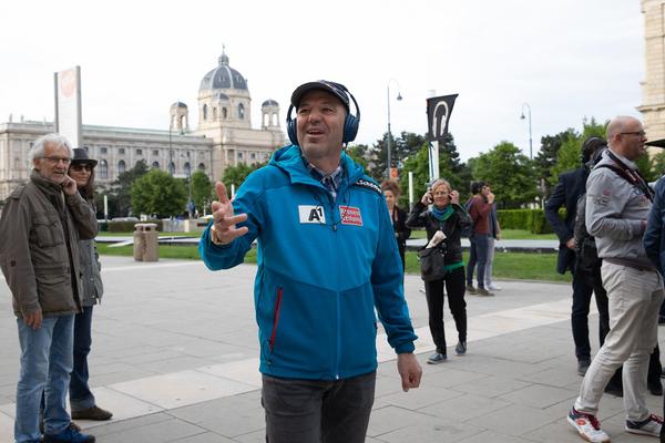 MQ SommerÖffnung: Funkkopfhörer Disco by Volkstheater  (17.5.2018) http://mqw.at/sommer | Foto: eSeL Foto: eSeL.at - Lorenz Seidler