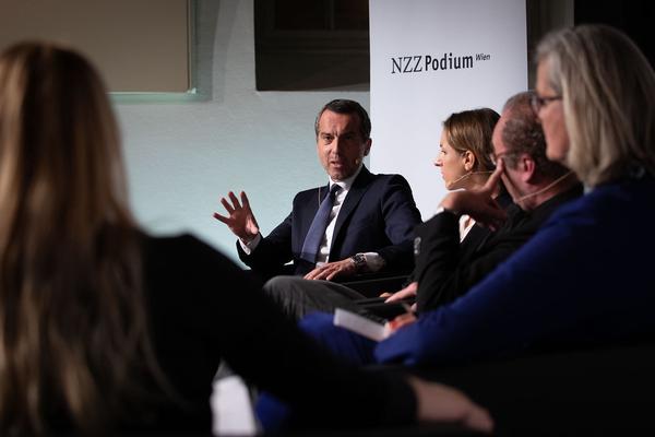 MuseumsQuartier Wien: NZZ Podium - Demokratie (22.10.2018, MQ Ovalhalle) https://podium-berlin.nzz.ch/event/demokratie-2 | Foto: eSeL Foto: eSeL.at - Lorenz Seidler