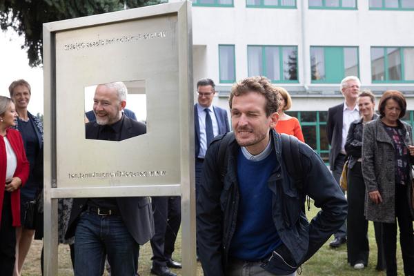 Kunst im öffentlichen Raum Niederösterreich: Bernd Haberl & Sissi Makovec  - Perspektiven auf Kunst. Präsentation () http://publicart.at/de/kalender/?pid=966 | Foto: eSeL Foto: eSeL.at - Lorenz Seidler