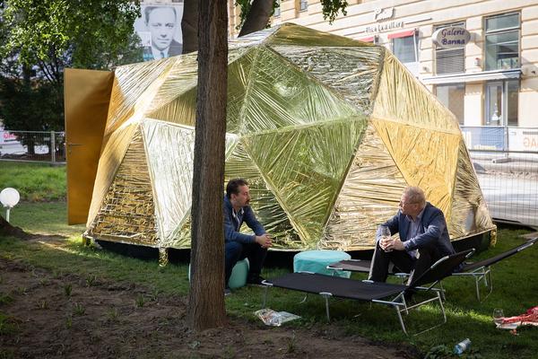 Philipphof Parkside - Glaube Siedlung Hoffnung (17.5. -1.6.2018, Eröffnung) https://www.barbara-ungepflegt.com/arbeiten/philipphof-parkside | Foto: eSeL Foto: eSeL.at - Lorenz Seidler