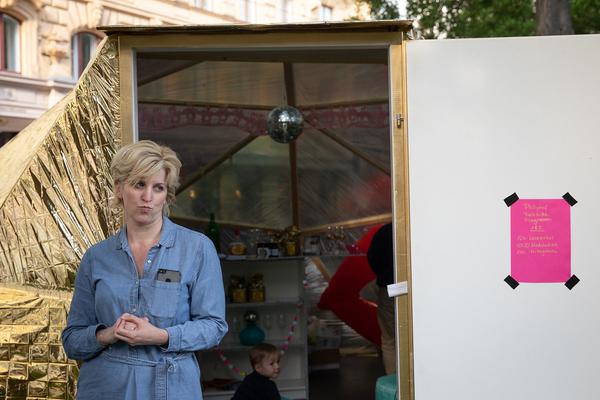 Philipphof Parkside - Glaube Siedlung Hoffnung (17.5. -1.6.2018, Eröffnung) https://www.barbara-ungepflegt.com/arbeiten/philipphof-parkside | Foto: eSeL Foto: eSeL.at - Lorenz Seidler