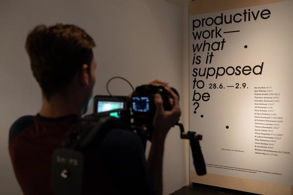 Freiraum Q21: Productive Work - What is it supposed to be? (28.06. - 02.09.2018, MQ) https://esel.cc/FreiraumQ21_productive-work | Foto: eSeL Foto: eSeL.at - Lorenz Seidler