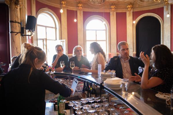 Open Space Diskussion: Quo Vadis Pressefreiheit (Österr. Gesellschaft für Kulturpolitik SPÖ @ Volkstheater Rote Bar, 6.5.2018) http://www.kulturpolitik.at/quo-vadis-pressefreiheit-6-mai-1700-uhr | Foto: eSeL Foto: eSeL.at - Lorenz Seidler