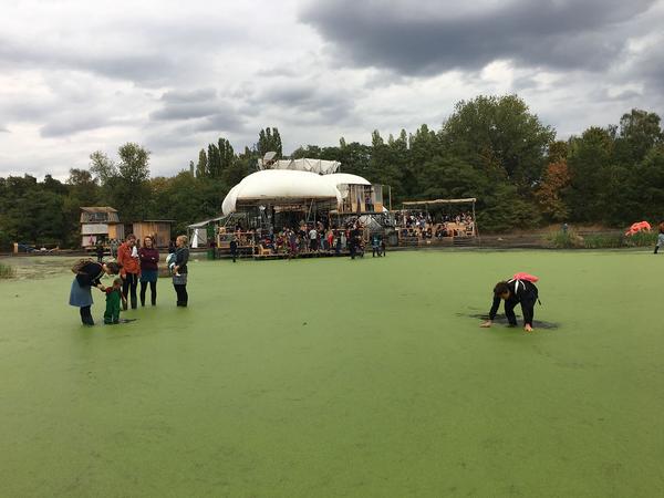 Raumlabor Berlin: Floating University  - Final Weekend (15 & 16.9.2018, Berlin Tempelhof) http://www.floatinguniversity.org | Foto: eSeL