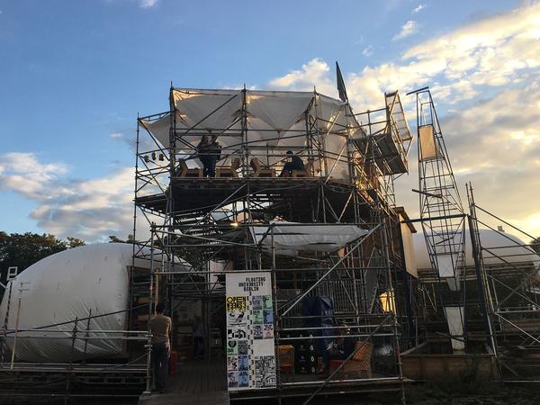 Raumlabor Berlin: Floating University  - Final Weekend (15 & 16.9.2018, Berlin Tempelhof) http://www.floatinguniversity.org | Foto: eSeL