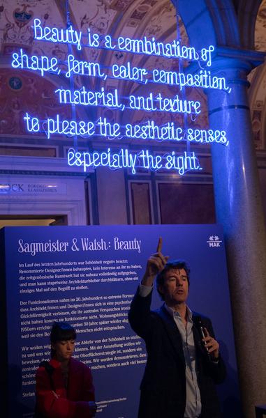 MAK: Sagmeister / Walsh - BEAUTY (24.10. - 31.3.2018, Presserundgang)https://www.mak.at/sagmeister_walsh | Foto: eSeL Foto: eSeL.at - Lorenz Seidler