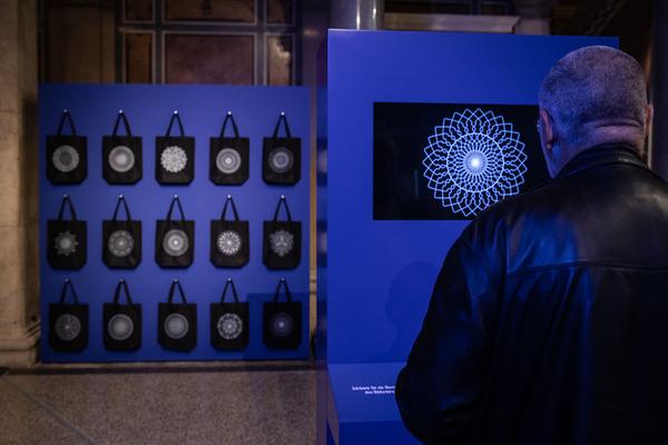 MAK: Sagmeister / Walsh - BEAUTY (24.10. - 31.3.2018, Presserundgang)https://www.mak.at/sagmeister_walsh | Foto: eSeL Foto: eSeL.at - Lorenz Seidler